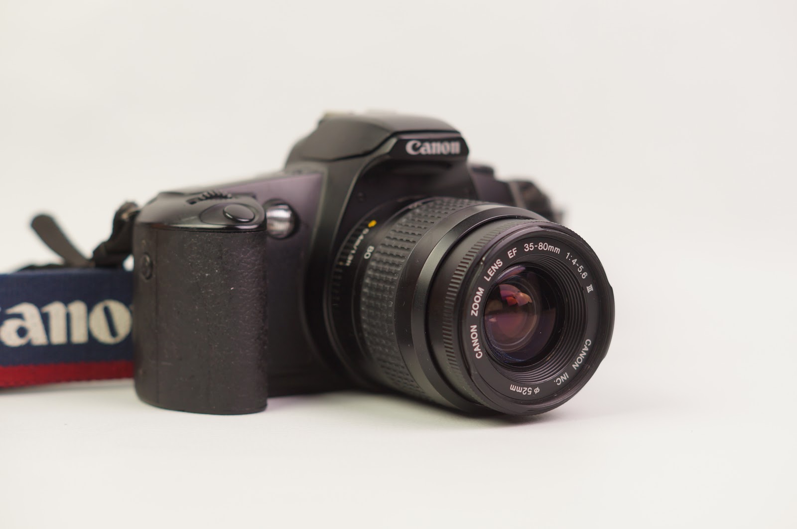 Canon EOS Rebel G SLR Film Camera with 35-80mm Zoom Lens EF 1:4.5-5.6 III