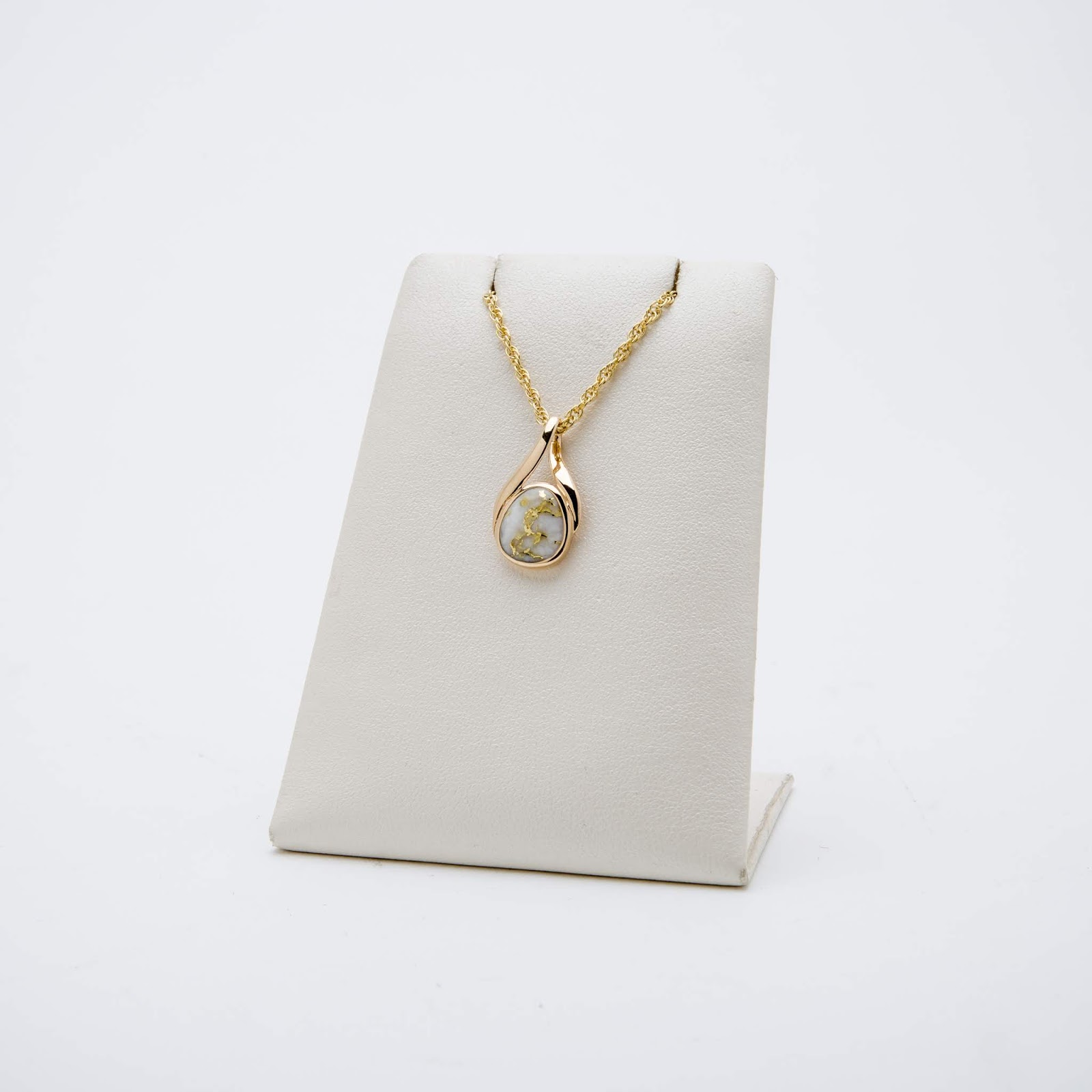 Ironstone Heritage Museum Ironstone Gold in Quartz and Natural Nugget