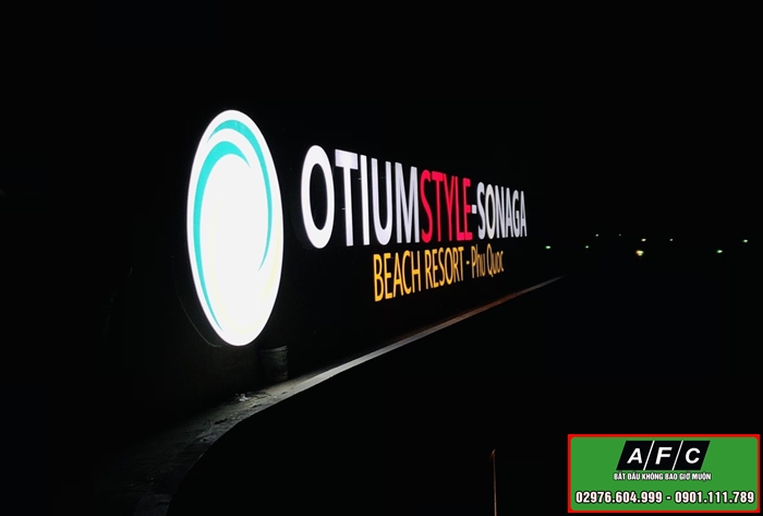 Thi công bảng hiệu Alu chữ nổi gắn đèn Led tại Phú Quốc