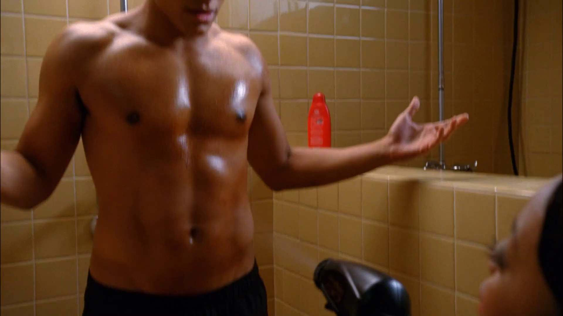 Jacob Artist shirtless in Glee 4-12 "Naked" .