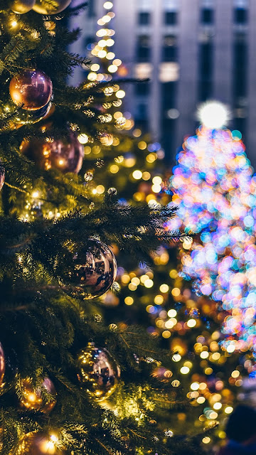 HD Christmas Tree Wallpaper, Balls, Garlands, Light, Decorations