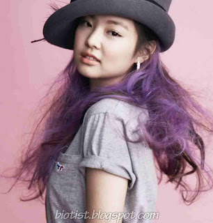 Photos of BlackPink Jennie wearing a hat Photos of BlackPink Jennie wearing a hat