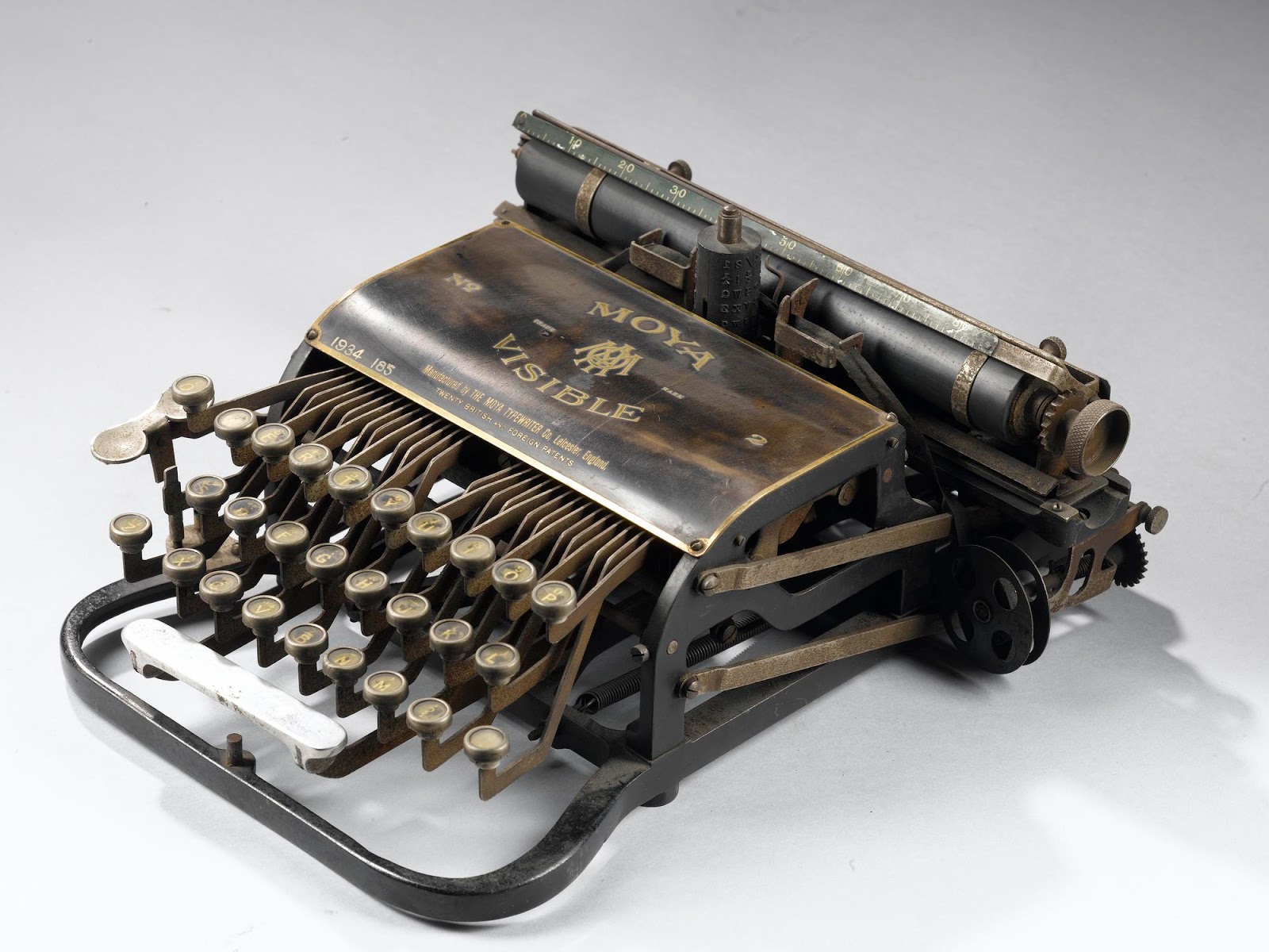 oz.Typewriter Imperial Typewriter Company Turns 112 Today
