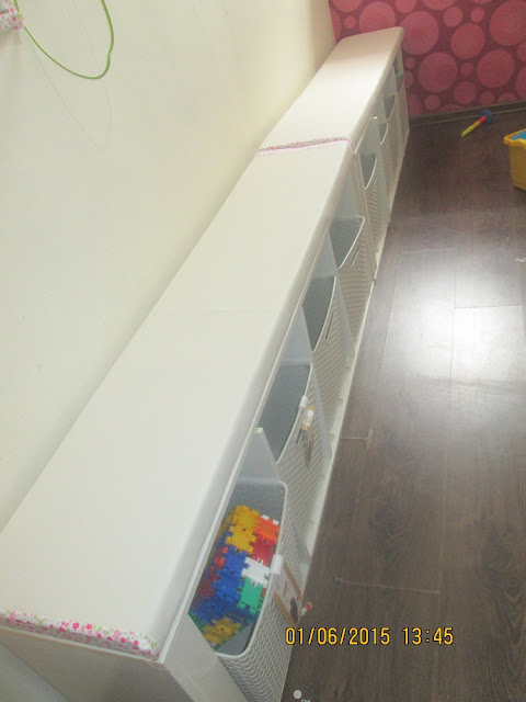 IMG 0009 - ארון שהפך לספסל לילדים