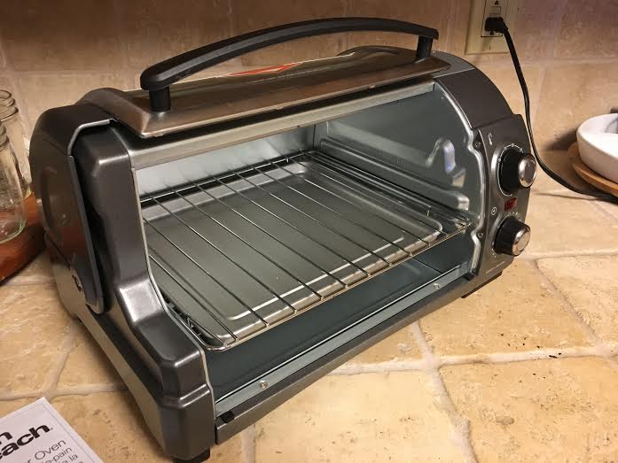 Hamilton Beach Easy Reach Toaster Oven Review