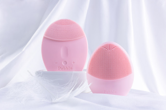 Máy rửa mặt Pebble Lisa