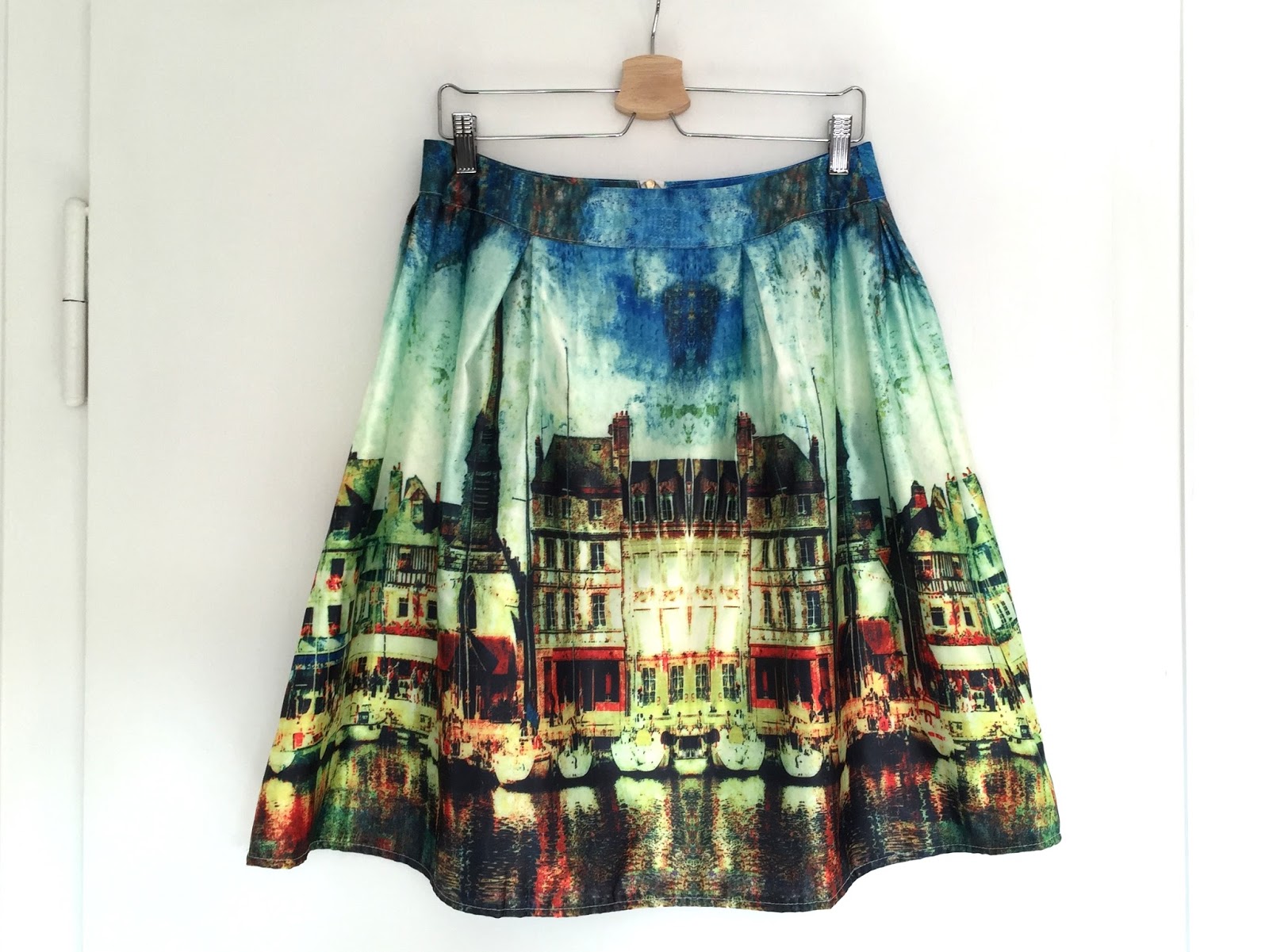 Strangeness And Charms New In Iphone 6 Targaryen Costume Amsterdam Treasuries Dolce Gabbana Grain De Malice H M