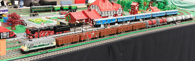 bsbt19---pkp-st43-358-with-a-set-of-eaos-and-tankers-passing-by-dirkshausen_48097355746_o.jpg