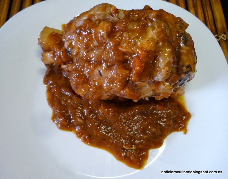 N O T I C I E R O C U L I N A R I O : Codillo de cerdo en salsa