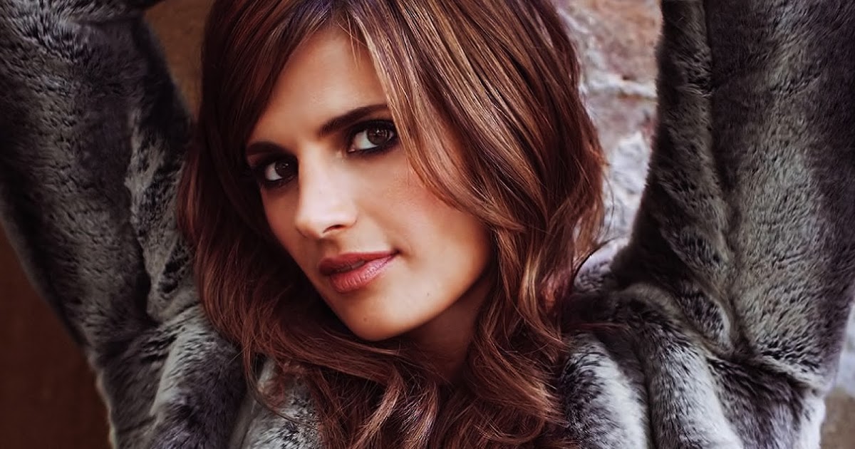 CINEMAGIE: STANA KATIC ALIAS KATE BECKETT DANS CASTLE - Stana Katic’s Most Glamorous Appearances – Castle Star In Style