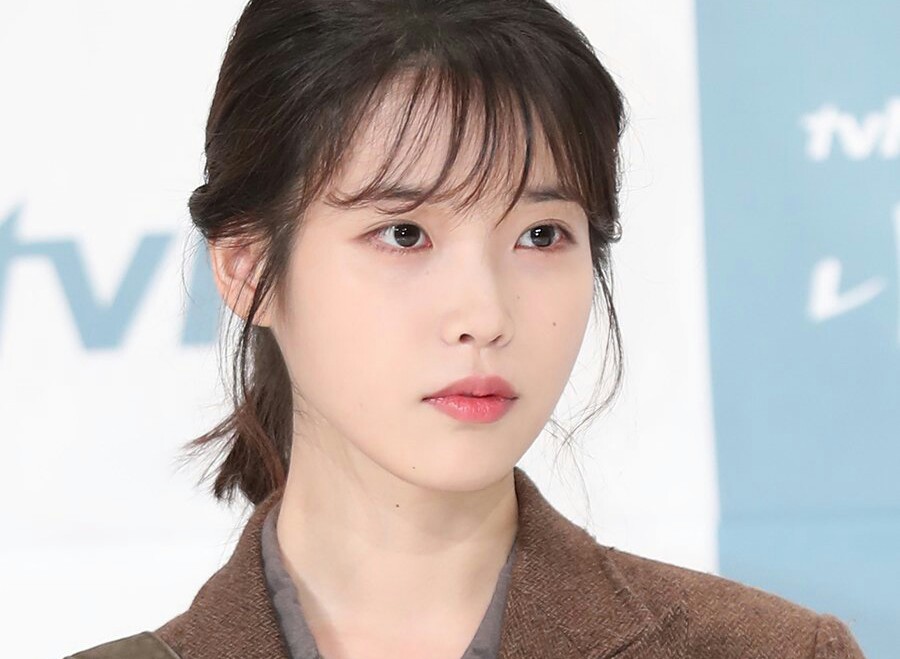 review terbaru: Iu My Mister