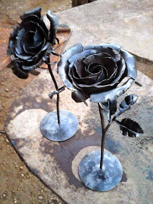 rosas metal,