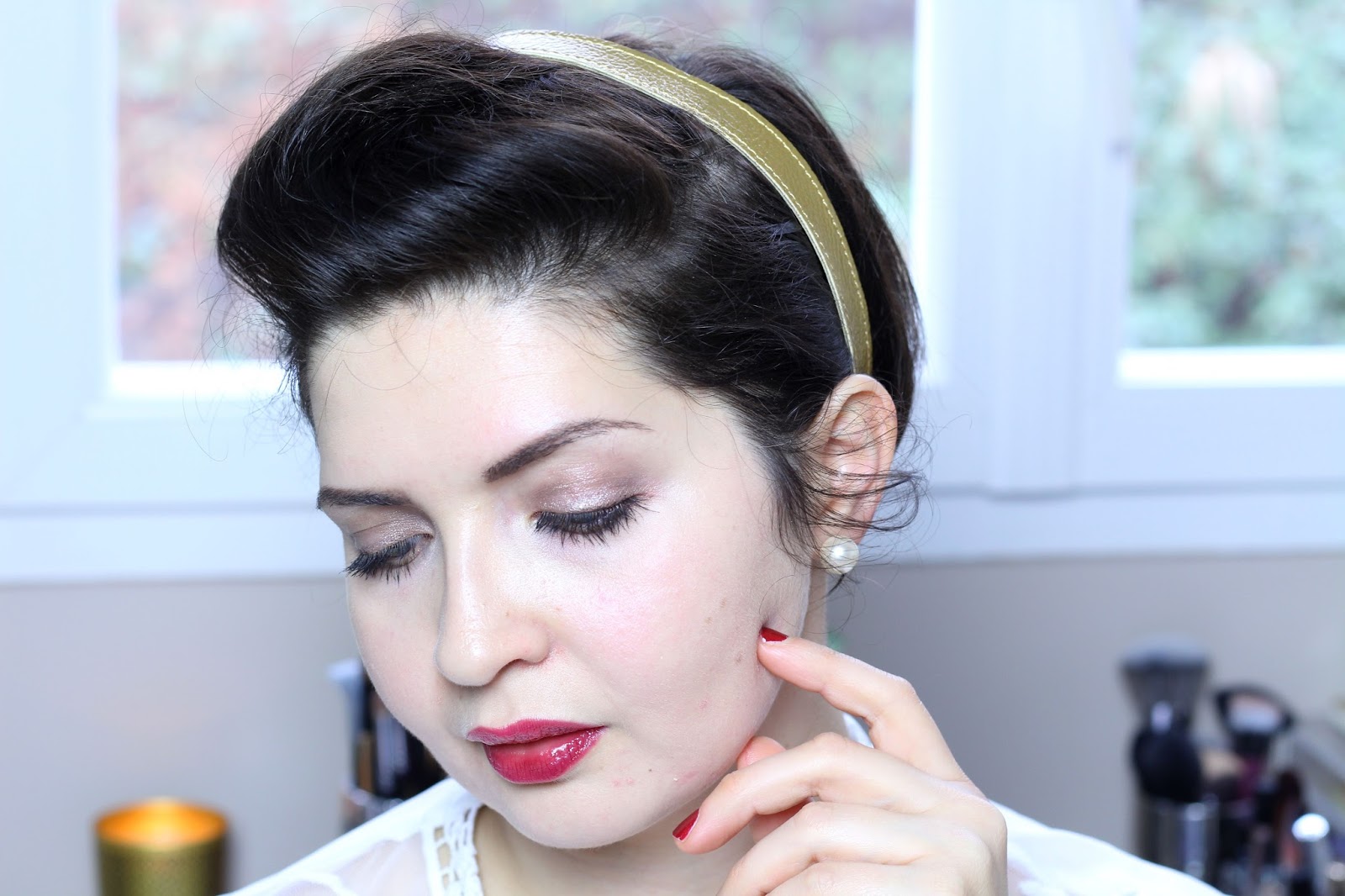 Une coiffure Rockabilly sur des cheveux courts