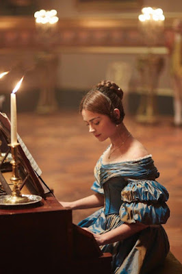 Image of Jenna Coleman in Victoria (13)