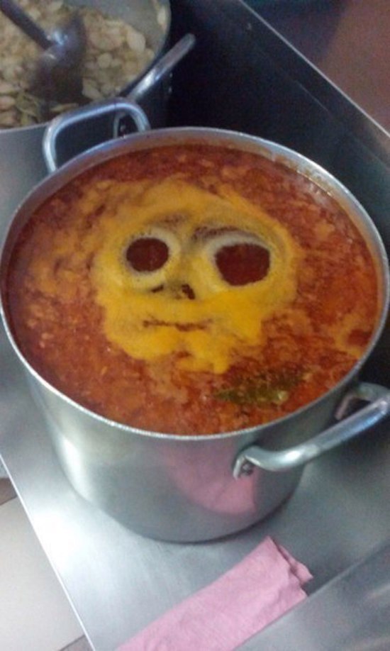 Kochen lustig - Suppe mit Gesicht