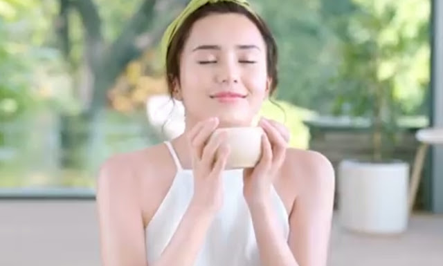 Cewek cantik iklan biore matcha Cewek cantik iklan biore matcha