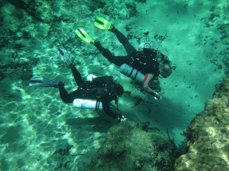 States of Immersion A Florida Cave Diving Adventure Tubing Down the