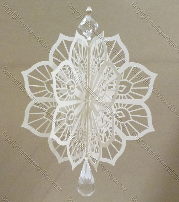Download Making 3d Paper Christmas Ornaments With Cricut Free Svgs PSD Mockup Templates
