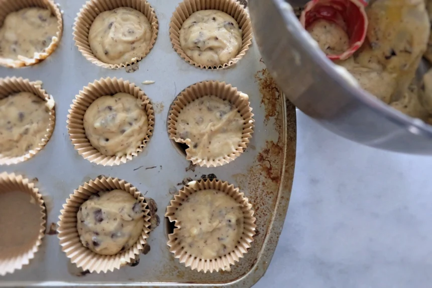 measured batter into paper cups in muffin tin