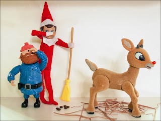 Elf on the Shelf Cleaning Up the Poop by Picklehead Soup