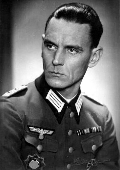 Гельмут отвергнутое 52. Гельмут отвергнутое 52. Гельмут оберландер. Гельмут отвергнутое 52. Helmut huksley.