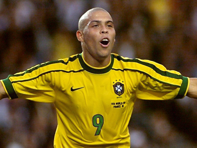 Celebrities Facts Stay In Touch Ronaldo Luiz Nazario De Lima