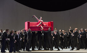 Sonya Yoncheva - Verdi's La Traviata - Metropolitan Opera in 2017 (photo Marty Sohl | Metropolitan Opera) Sonya Yoncheva - Verdi's La Traviata - Metropolitan Opera in 2017 (photo Marty Sohl | Metropolitan Opera)