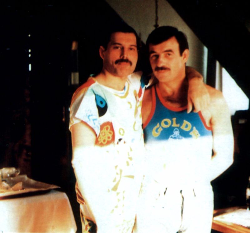 18 Candid Photographs of Freddie Mercury With His Boyfriend Jim Hutton