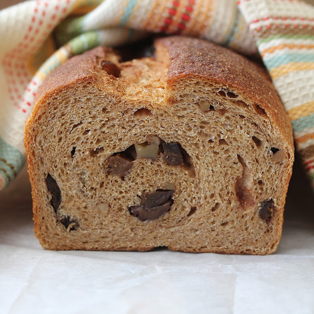 Bran Bread with Dates and Toasted Walnuts