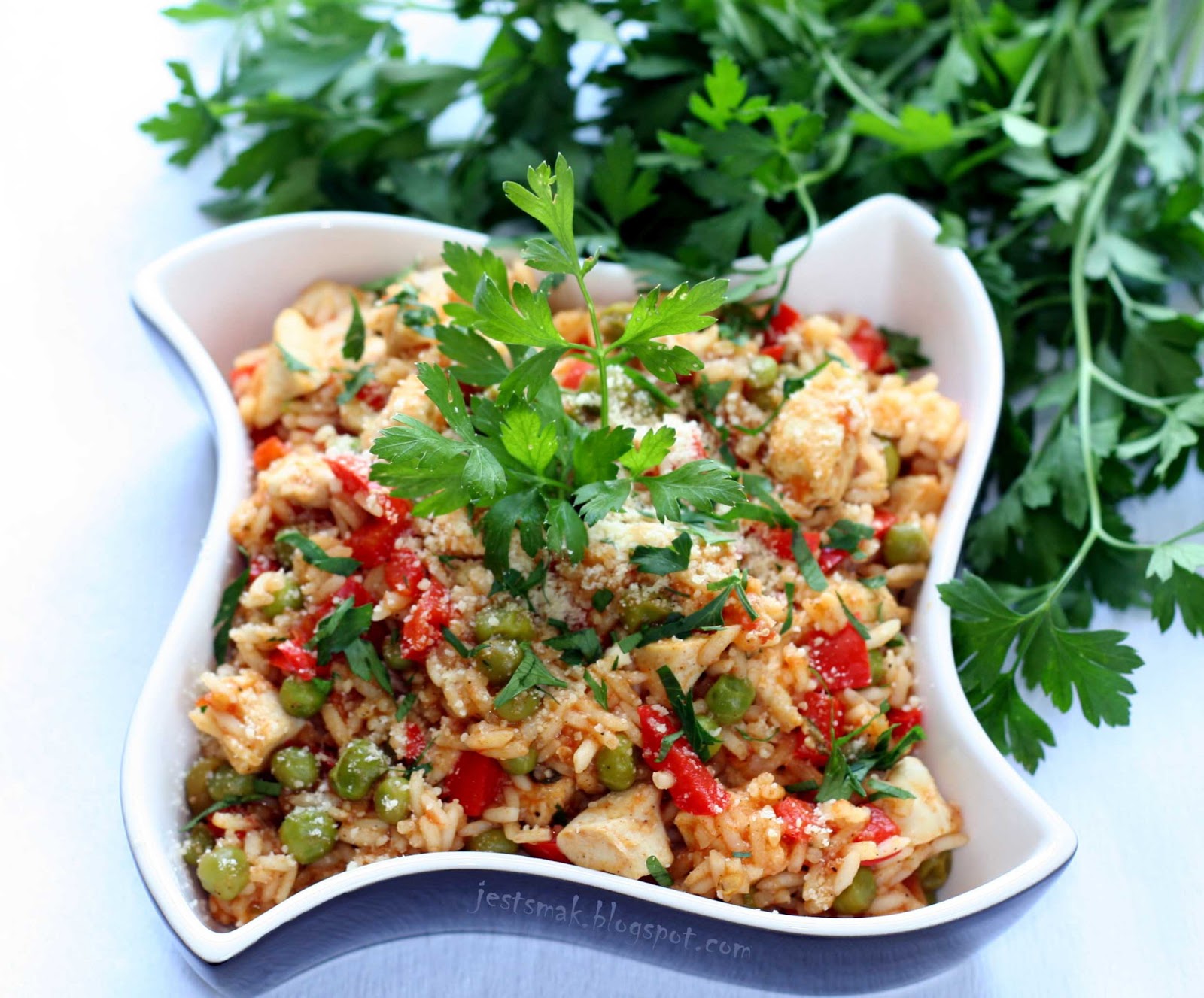 ризотто рис золотая. ризотто с черными лисичками. паэлья из рапана. перловая каша с курицей. ризотто обои.