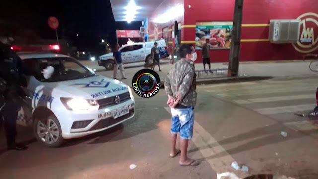 Policiais flagram homem sendo esfaqueado na zona leste da capital; esfaqueador foi preso