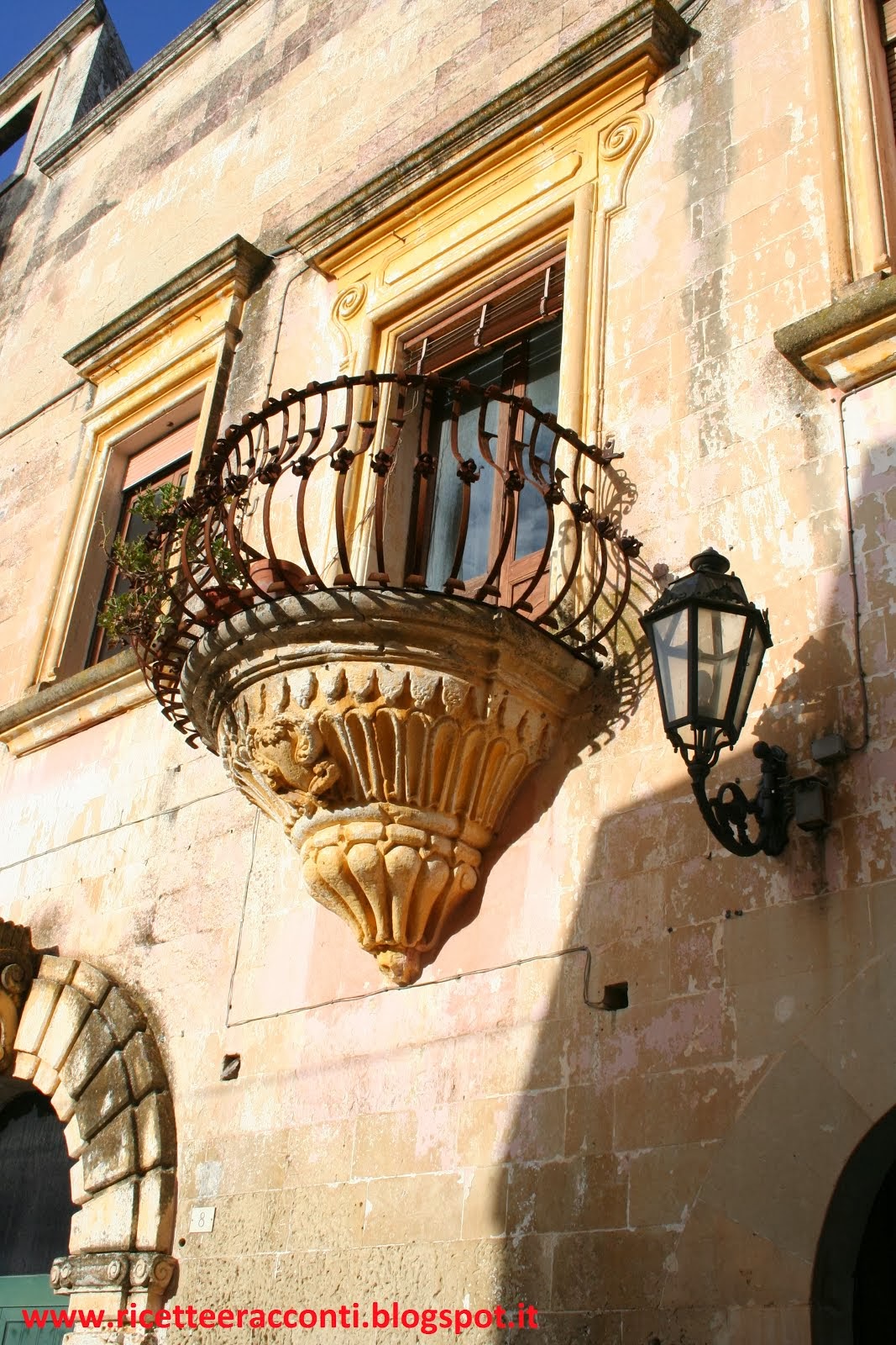 Un romantico balcone a Corigliano