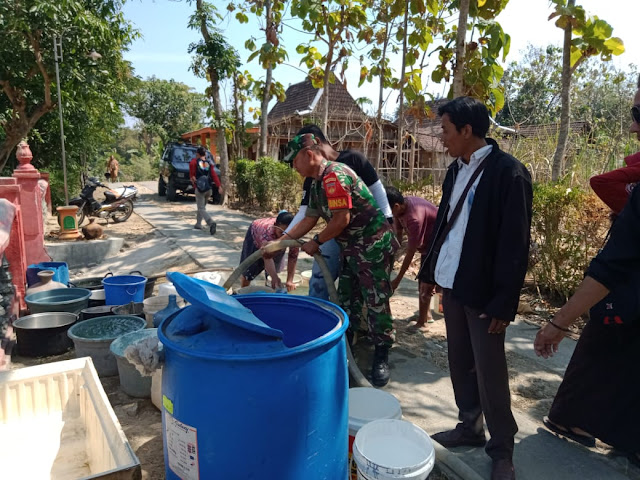 Alirkan Bantuan Air Bersih untuk Daerah Kekeringan Di Tangen