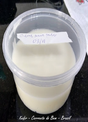 POMADA DE KEFIR DE ÁGUA COM ÓLEO DE AMÊNDOAS POMADA DE KEFIR DE ÁGUA COM ÓLEO DE AMÊNDOAS