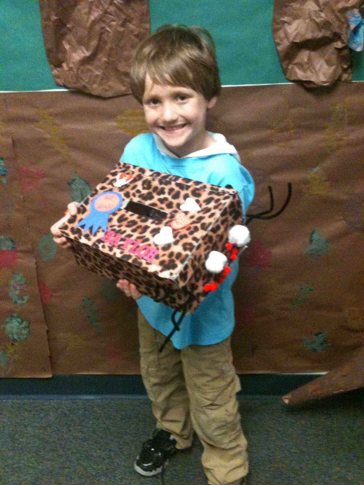 Mrs. Young's Class: Valentine Box Decorating Contest