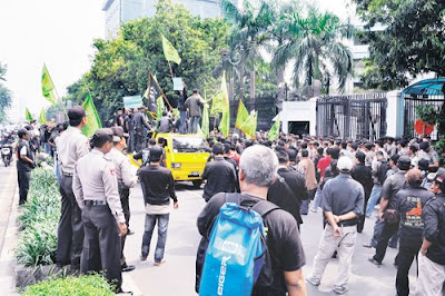Kedutaan Malaysia di Indonesia diserang