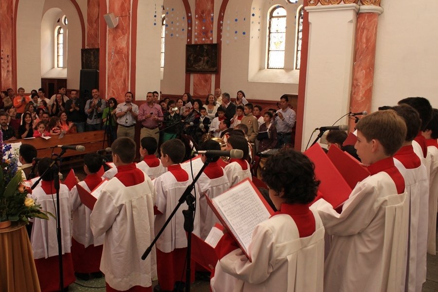 Informa Press Sucumbíos: Navidad con los Heraldos del Evangelio es otra  cosa - Es mejor no comparar: Cuenca &amp; Sucumbíos