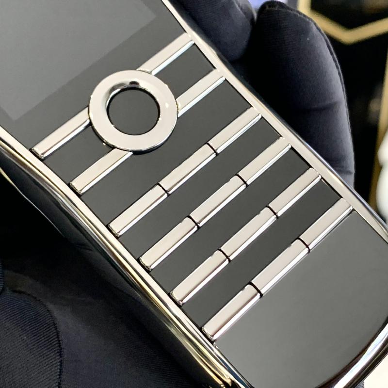 Điện thoại di động XOR TITANIUM X2 CLASSIC BUNDLE - Chính Hãng