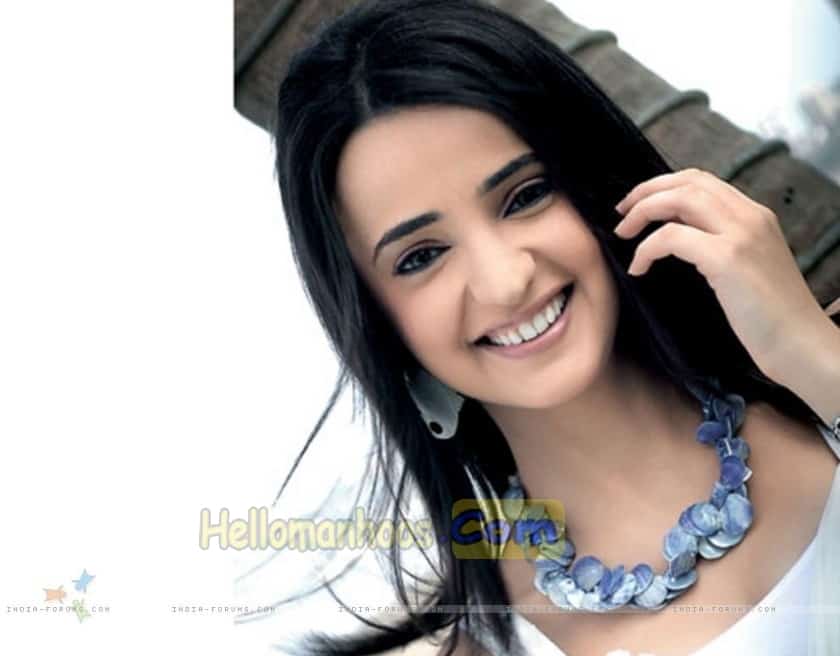 Sanaya Irani Wiki, Age, Family, Husband, Boyfriend, Wedding, Biography