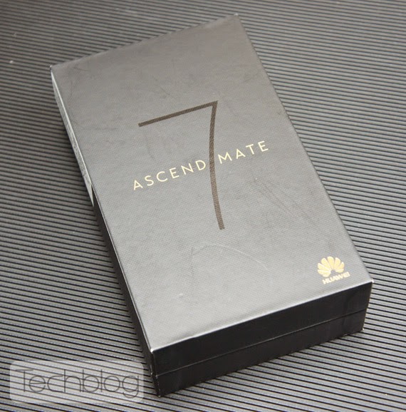 Huawei Ascend Mate 7 unboxing video