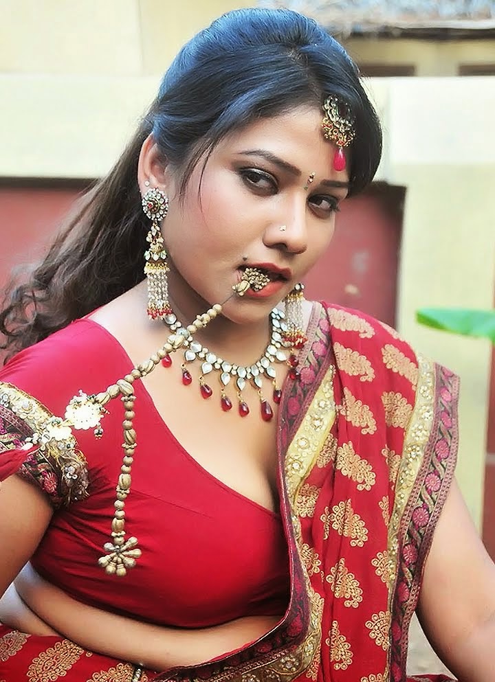 Jyothi Masala Actress HOT Full Photo Gallery Jyothi Cleavage.