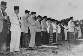 Tak Hanya Penusukan Wiranto, Bung Karno juga Pernah Ditembak saat Salat Idul Adha 1962