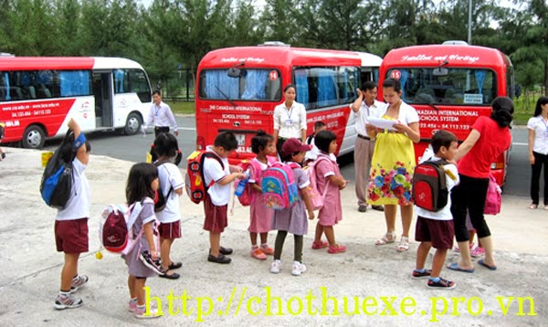 Cho thuê xe đưa đón học sinh trong nội thành Hà Nội
