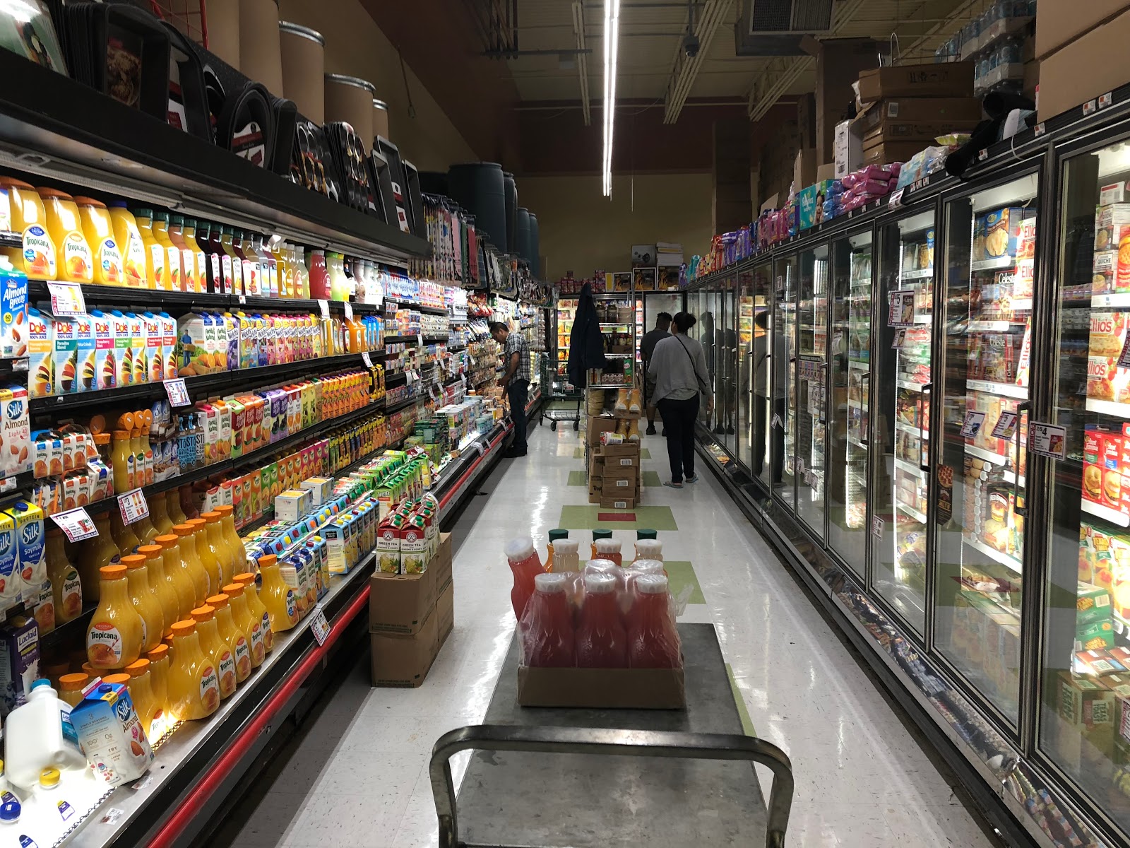 TOUR Pioneer Supermarkets Bushwick, Brooklyn, NY