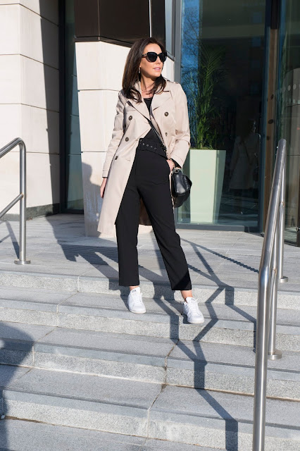 beige trench coat outfit