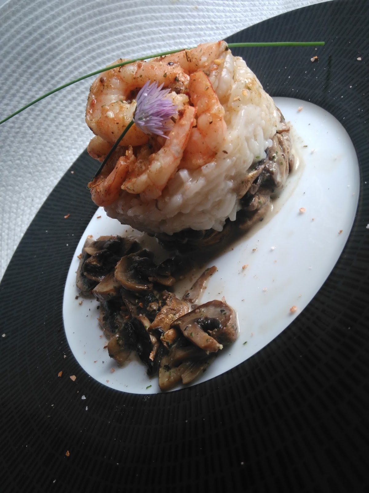 Timbale de crevettes champignons et riz gingembre