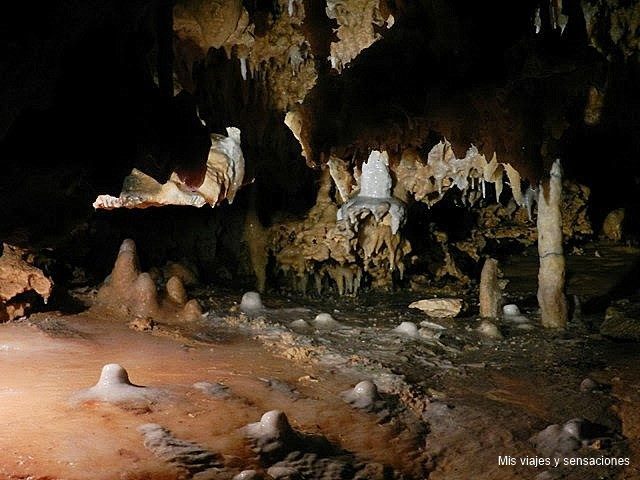 Las Grottes Du Grand Roc, Périgord, Francia