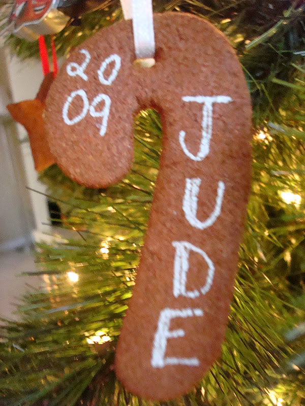 making it feel like home: Homemade Cinnamon Ornaments