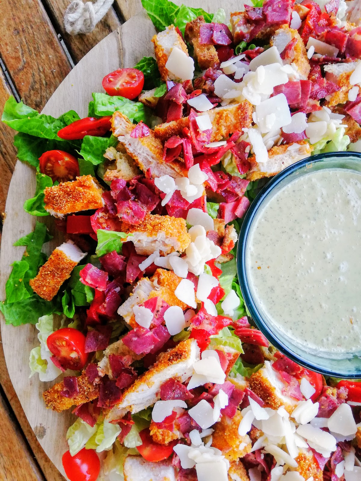 La main à la Pat SALADE CESAR DE JAMIE OLIVER