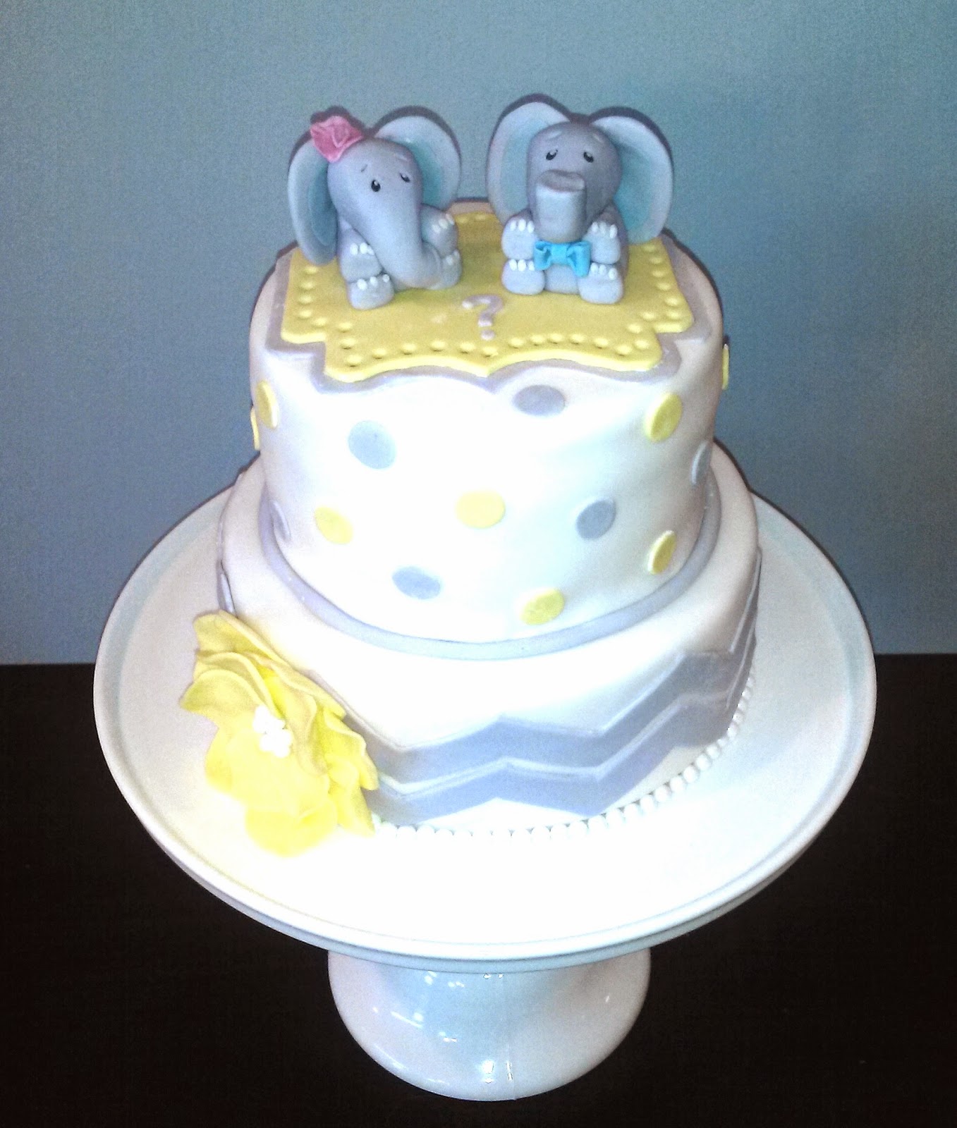 Devanys Designs He or She Gender Reveal Elephants Cake